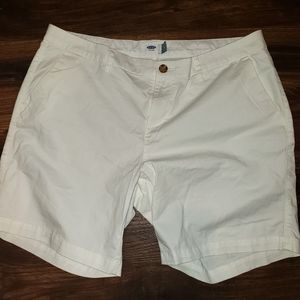 Old Navy White 7 inch Shorts